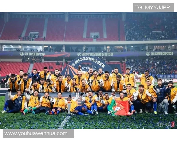 上海足球队逆袭之旅挑战赛特别报道展现团队精神与奋斗历程